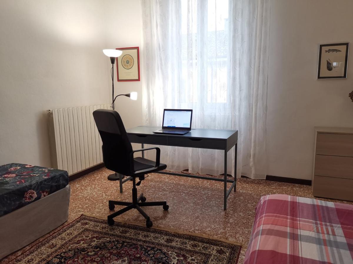 At Home In Cremona Exterior foto